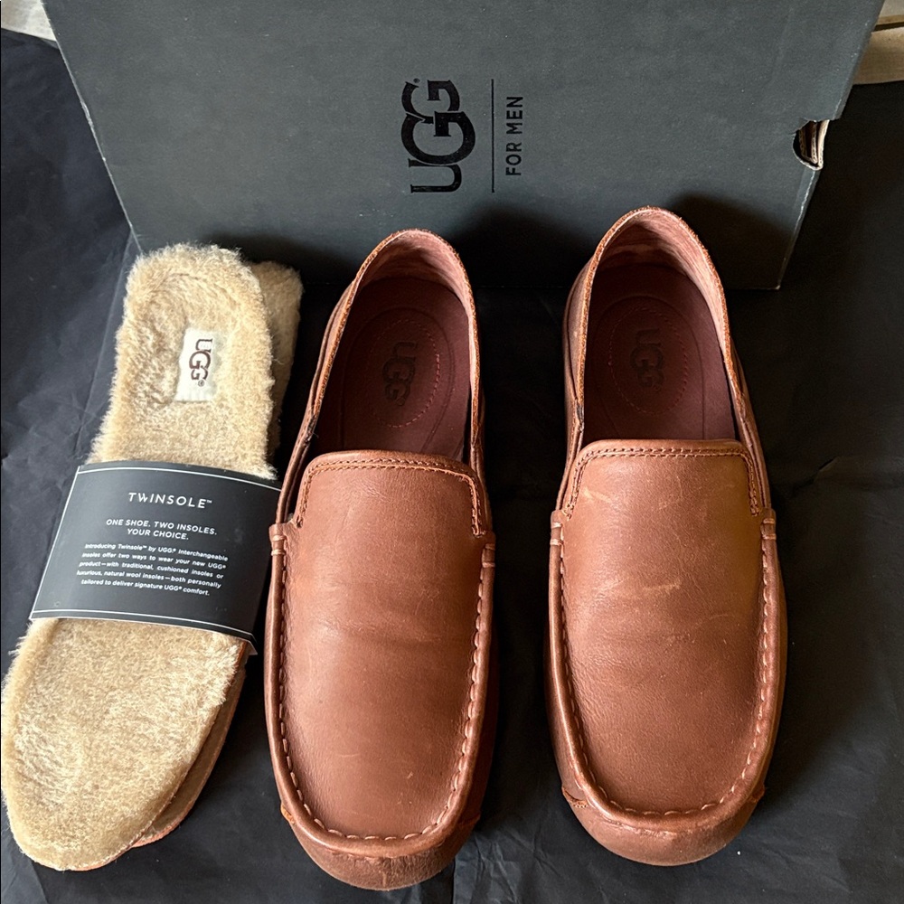 UGG Men's Australia hunley brown Leather Loafers size 10us /43 used once only